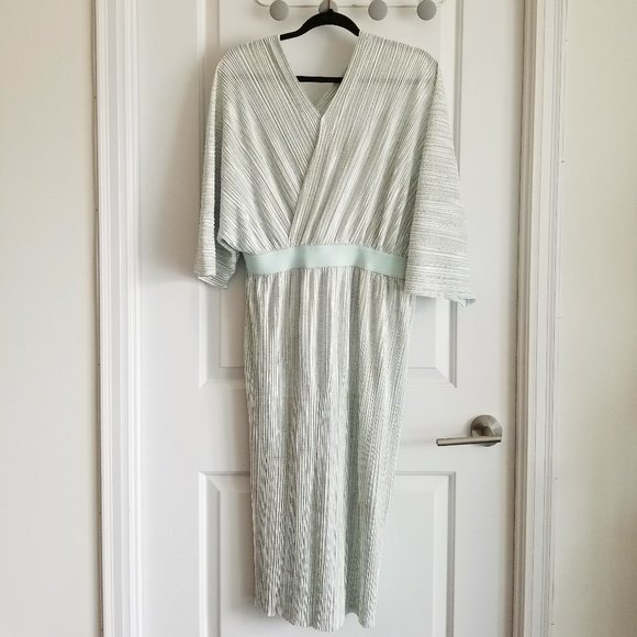 NWOT Mint Green Pleated Midi Wrap Dress - Picture 1 of 10